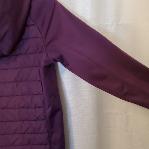 Purple Under Armour Storm Lightweight Jacket, Size x-small - Picture 6 of 10